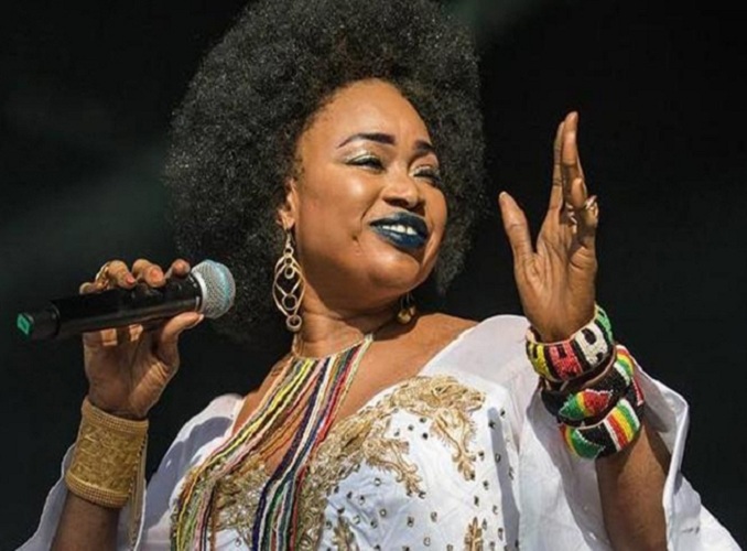 Mali Oumou Sangar Enflamme Le Wassoulou Afriquematin